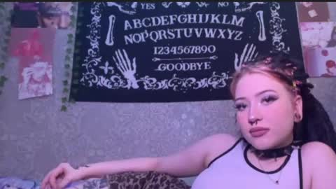 Snapshot of alisha_sky_ chatting on 26, 5, 2026 alisha_sky_ online show from 26, 5, 2026