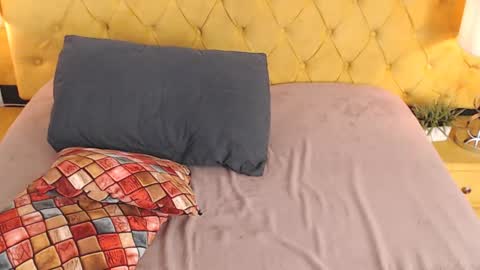 Snapshot of alishaweir chatting on 1, 11, 2025 Luna online show from 1, 11, 2025