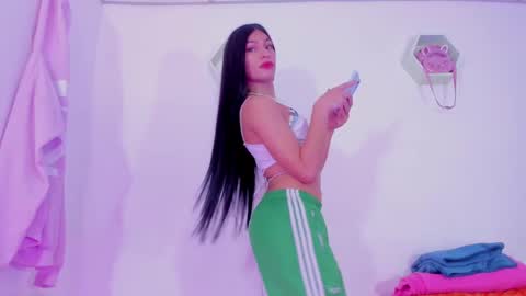 Alisia online show from 18, 12, 2024