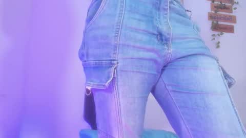 Alisia online show from 31, 10, 2025