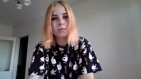 Snapshot of alismoona chatting on 20, 9, 2025 Alisa online show from 20, 9, 2025