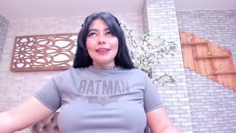 Snapshot of alisonn_doll chatting on 8, 10, 2025 alisonn_doll online show from 8, 10, 2025