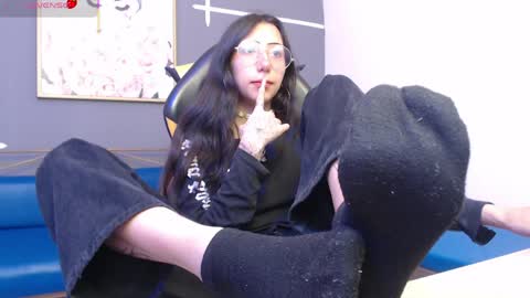 aliss_angel_ online show from 8, 4, 2026