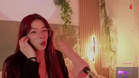 Mia online show from 14, 10, 2025