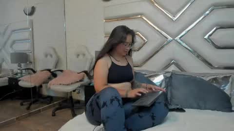 alissbluumm online show from 27, 5, 2026