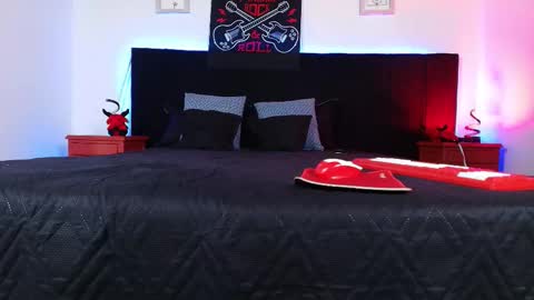 Snapshot of alisse_moore chatting on 5, 3, 2026 Alisse online show from 5, 3, 2026