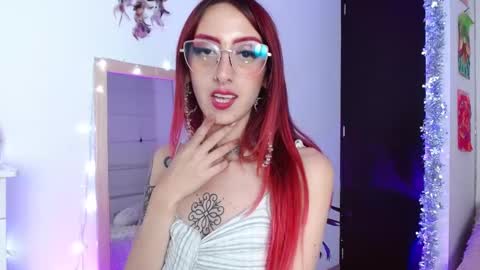 alissesallie_ online show from 20, 12, 2024