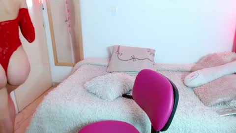 alissesallie_ online show from 2, 6, 2026