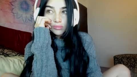 Alisson369  online show from 12, 9, 2025