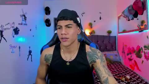 Snapshot of alisson_and_jhonny chatting on 29, 9, 2025 Aliandjho online show from 29, 9, 2025