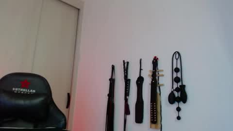 Alisson Beckett online show from 13, 4, 2026