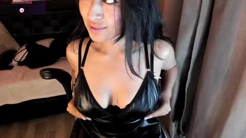 Snapshot of alizee__ chatting on 13, 12, 2024 Alizee online show from 13, 12, 2024