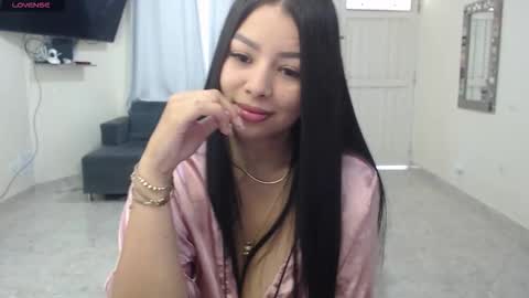 Snapshot of alizee_rae chatting on 7, 11, 2025 alizee_rae online show from 7, 11, 2025