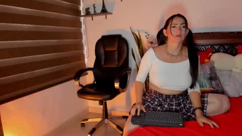 Andrea..... online show from 4, 3, 2026