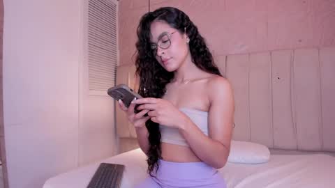 Snapshot of alizza_ chatting on 5, 6, 2026 alizza_ online show from 5, 6, 2026