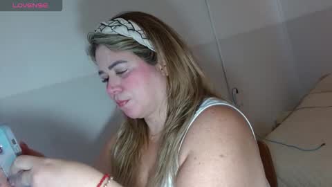 Snapshot of allegra_ferragamo chatting on 12, 9, 2025 Ale online show from 12, 9, 2025