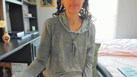 wishlist on bio online show from 25, 2, 2025