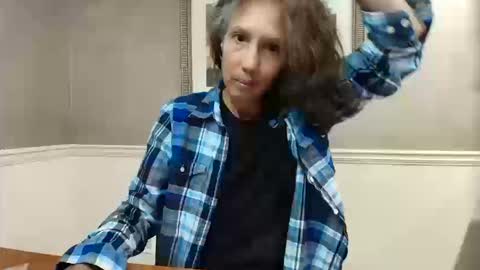 wishlist on bio online show from 11, 10, 2025