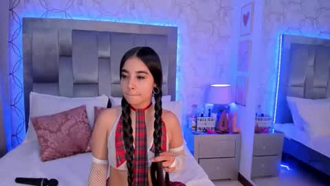 Snapshot of allicewinter chatting on 19, 9, 2025 AlliceWinter online show from 19, 9, 2025