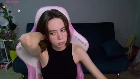 Snapshot of allie_hazie chatting on 15, 1, 2025 alice online show from 15, 1, 2025