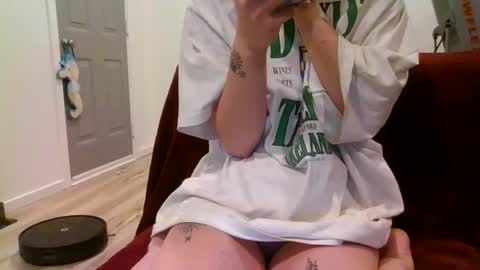Snapshot of alliebearx chatting on 23, 1, 2025 alliebearx online show from 23, 1, 2025