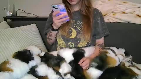 Snapshot of alliebearx chatting on 28, 4, 2026 alliebearx online show from 28, 4, 2026