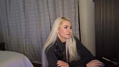 Allie Fyre online show from 4, 11, 2025