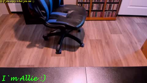 Snapshot of alliekat62 chatting on 29, 12, 2024 Allie online show from 29, 12, 2024