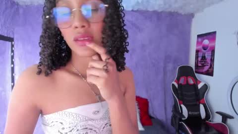 Snapshot of allis0n_ik chatting on 13, 1, 2025 ALLIS0N IK online show from 13, 1, 2025