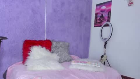 Snapshot of allis0n_ik chatting on 21, 1, 2025 ALLIS0N IK online show from 21, 1, 2025