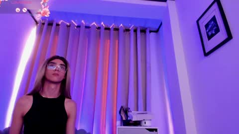 Snapshot of allison_alahia chatting on 18, 1, 2025 Allison online show from 18, 1, 2025