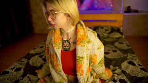 Snapshot of allison_cuty chatting on 25, 2, 2025 Allison online show from 25, 2, 2025