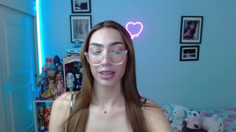 Snapshot of allisonblossom chatting on 25, 1, 2025   online show from 25, 1, 2025
