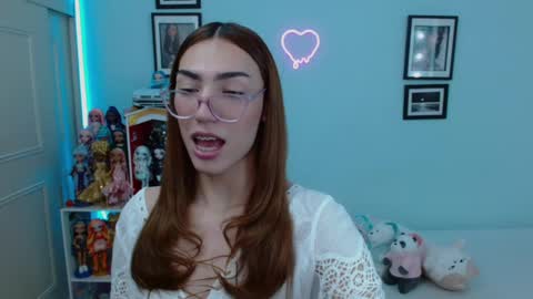 Snapshot of allisonblossom chatting on 5, 2, 2025   online show from 5, 2, 2025