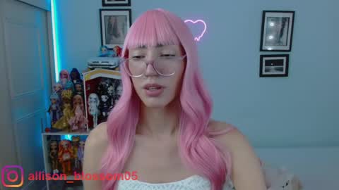Snapshot of allisonblossom chatting on 9, 2, 2025   online show from 9, 2, 2025