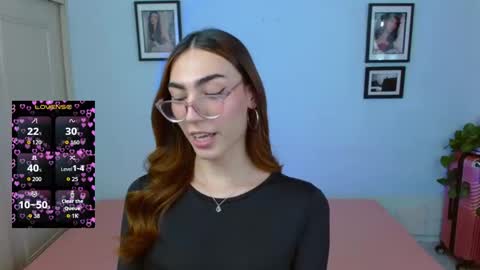 Snapshot of allisonblossom chatting on 12, 10, 2025   online show from 12, 10, 2025