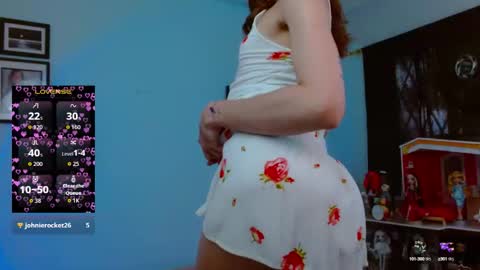 Snapshot of allisonblossom chatting on 16, 10, 2025   online show from 16, 10, 2025