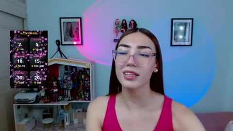 Snapshot of allisonblossom chatting on 13, 5, 2026 online show from 13, 5, 2026