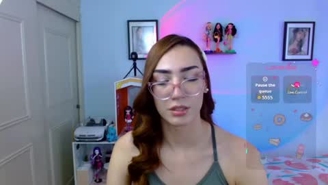 Snapshot of allisonblossom chatting on 25, 5, 2026 online show from 25, 5, 2026