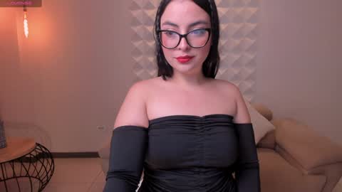 Allison Rogers online show from 4, 1, 2025