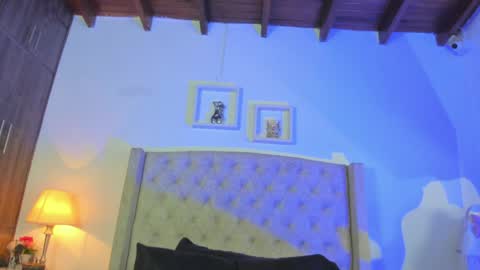Snapshot of allisson_m chatting on 4, 12, 2024 allisson online show from 4, 12, 2024