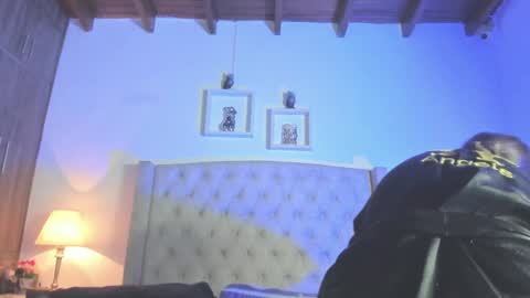 Snapshot of allisson_m chatting on 16, 12, 2024 allisson online show from 16, 12, 2024