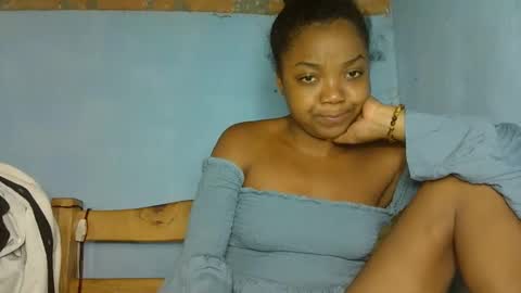 allizida01 online show from 10, 2, 2026