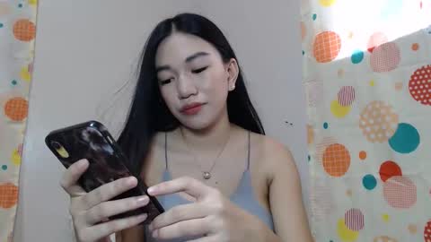 Snapshot of allurewithluna chatting on 11, 4, 2026 Luna online show from 11, 4, 2026
