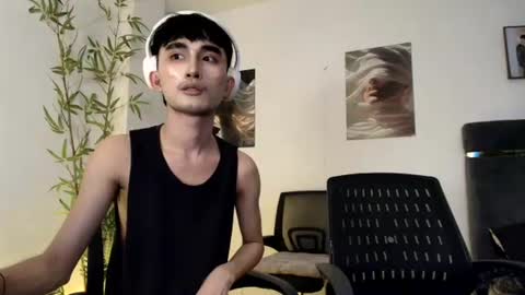 Snapshot of alluring_alpha chatting on 23, 6, 2026 kim and josh online show from 23, 6, 2026