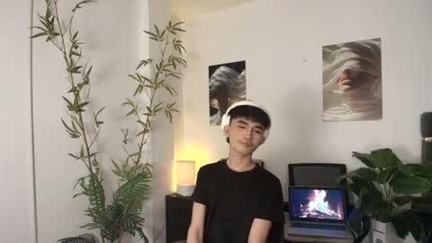 Snapshot of alluring_alpha chatting on 26, 6, 2026 kim and josh online show from 26, 6, 2026