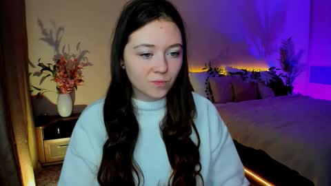 alluringeyess online show from 27, 9, 2025