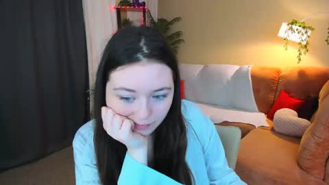 alluringeyess online show from 2, 5, 2026