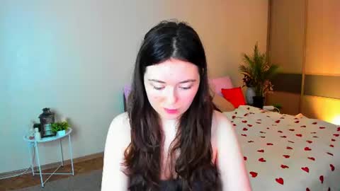 alluringeyess online show from 7, 7, 2026