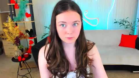 alluringeyess online show from 19, 7, 2026